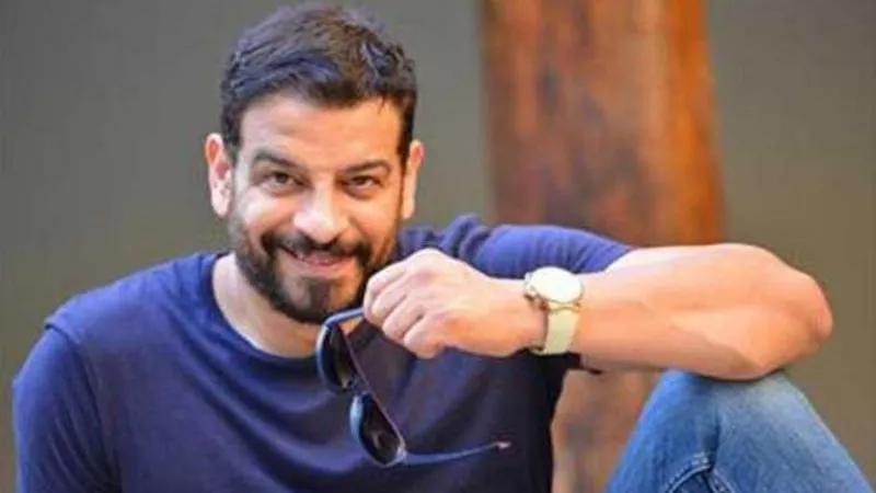 وفاة الفنان أشرف مصليحي بعد صراع مع المرض