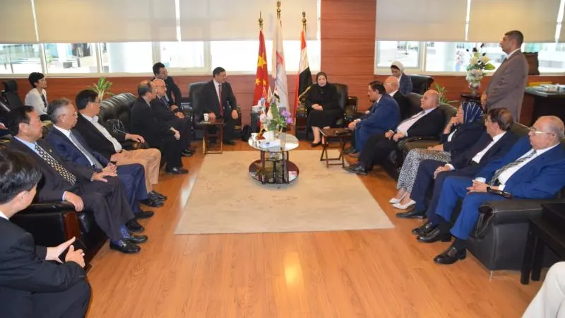 الجامعة المصرية الصينية تستضيف المؤتمر الصيني العربي للوخز بالأبر والكي