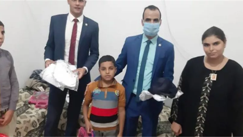 ”القومى لأسر الشهداء” يوزع هدايا بمناسبة العام الدراسى الجديد بالمنيا