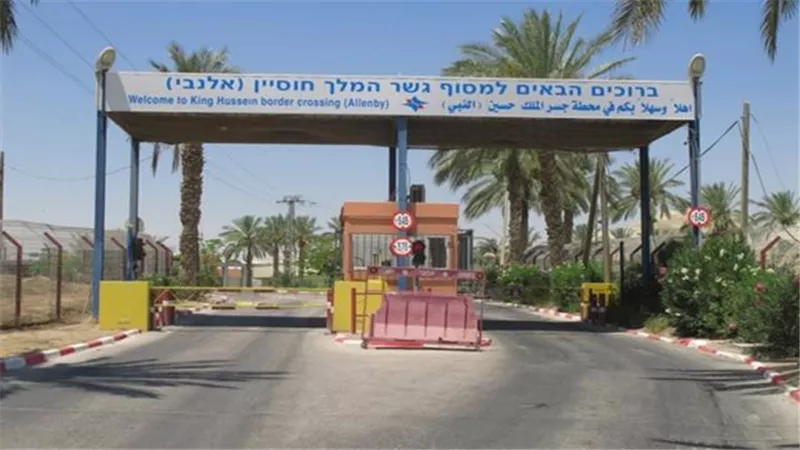 الأردن يعيد فتح المعابر الحدودية مع السعودية وفلسطين