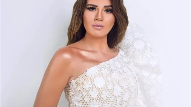 صورة.. رانيا فريد شوقي تصور مشاهدها في ”ضربة معلم” أمام محمد رجب