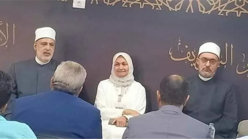 افتتاح البرنامج الدولي لإعداد معلمي الناطقين بغير العربية