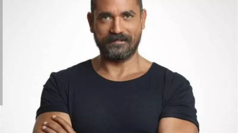 أمير كرارة يعلق على شائعة إستبعاد محمد سلام من مسلسل ”بيت الرفاعي”