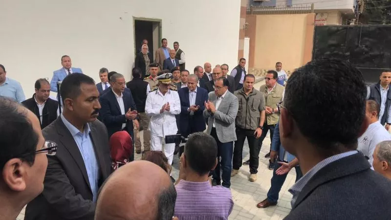 مدبولي يتفقد مركز سيطرة الشبكة الوطنية بالفيوم