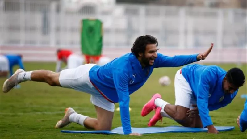 محمود علاء يشارك في تدريبات الزمالك استعدادا للرجاء المغربي