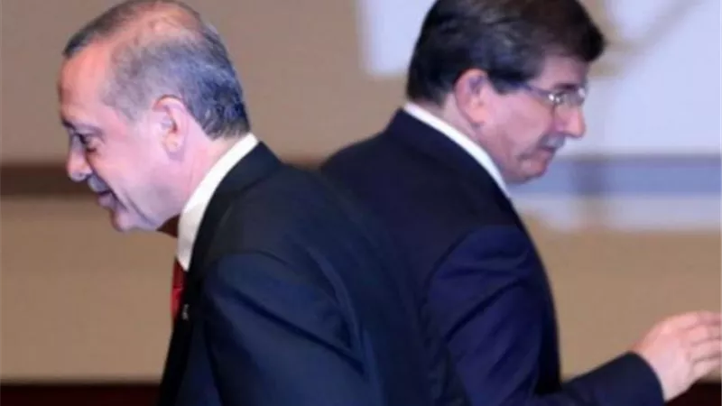 أوغلو : أردوغان ”فيروس ” يهدد العالم.. وأمثاله أخطر من كورونا