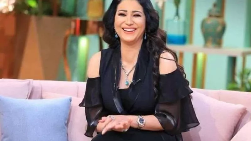 وفاء عامر تنعى طارق عبد العزيز بكلمات حزينة