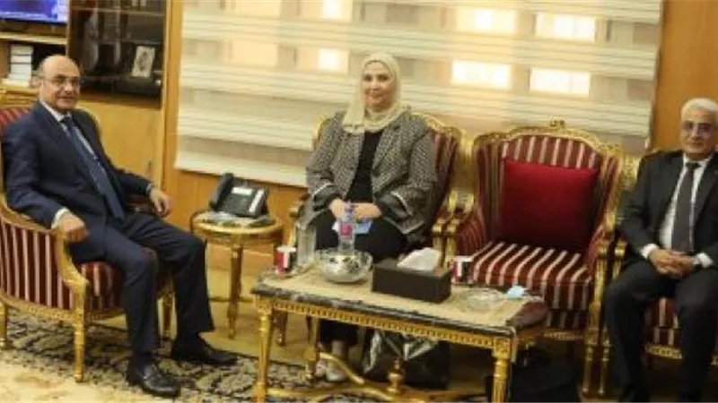 وزير العدل يبحث مع وزيرة التضامن موضوعات التأمينات والمعاشات