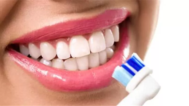 تنظيف الأسنان يمنع الإصابة بأمراض القلب