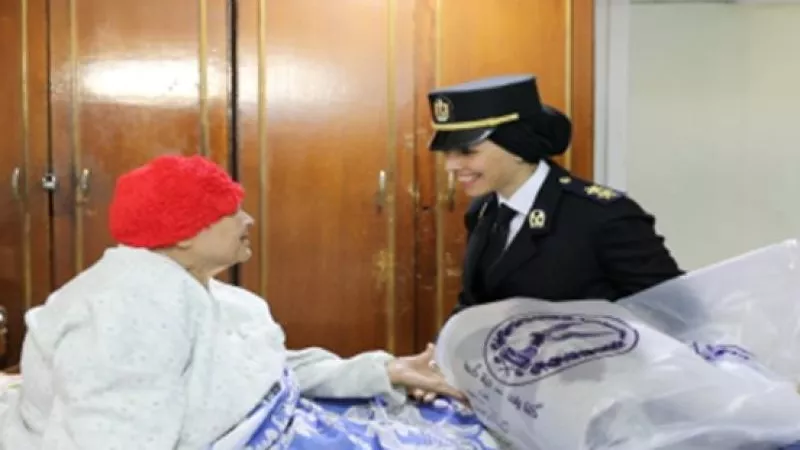 وزارة الداخلية تُساهم بمبادرات لمشاركة السيدات الإحتفال بالمناسبة