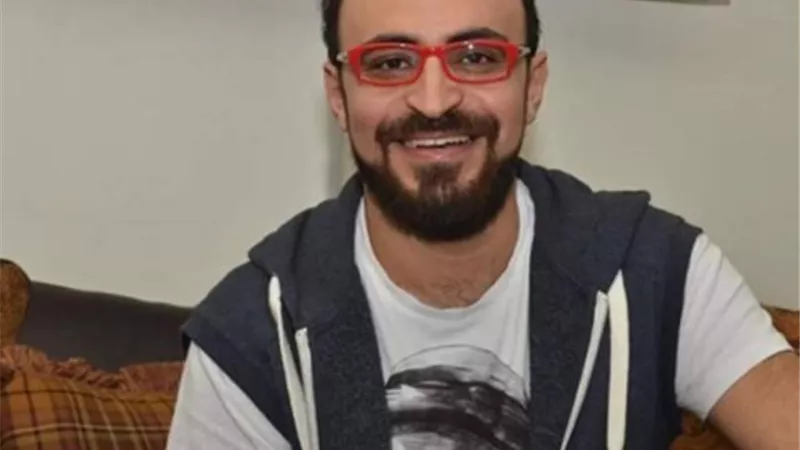 بعد مصرع نجل شقيقته.. وفاة والدة الإعلامي أحمد يونس