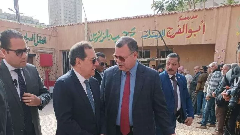 عقب الإدلاء بصوته.. وزير البترول يشدد على أهمية المشاركة في الانتخابات