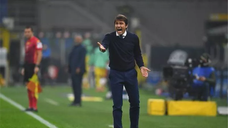 كونتي بعد هزيمته أمام ريال مدريد.. التفاصيل الصغيرة تصنع الفارق.. وأهدينا هدفين لهم