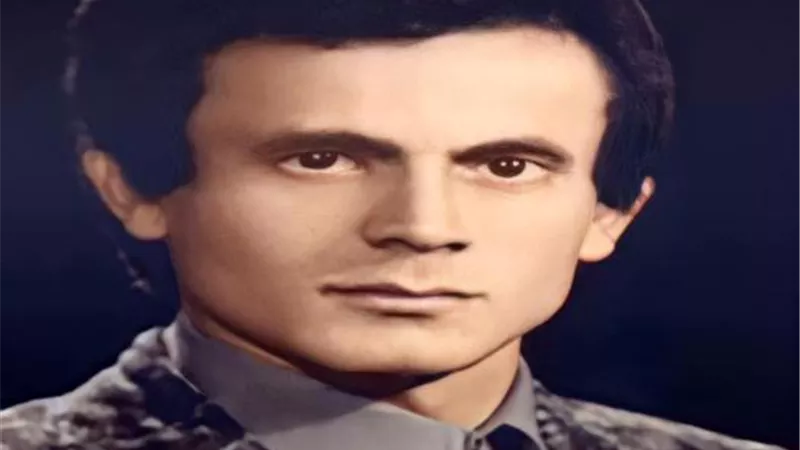 بصورة نادرة.. محمد صبحي يستعيد ذكريات المدرسة