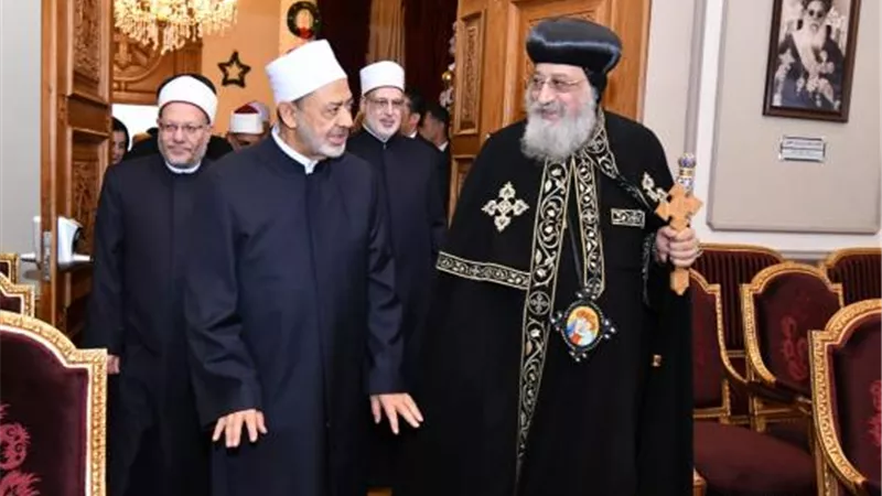 بالصور.. الإمام والمفتي يهنئان البابا تواضروس بعيد الميلاد المجيد