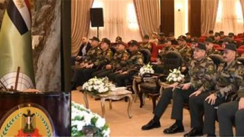 رئيس أركان حرب القوات المسلحة يتفقد المنظومة التعليمية بأحد المراكز التدريبية