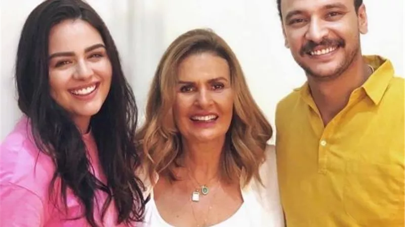 يسرا تهنىء هنادي مهنا وأحمد خالد صالح على حفل زفافهما: حبايب قلبي