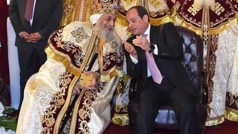 الرئيس السيسي للبابا تواضروس: وحدتنا الوطنية هي درعنا الحامي وحصننا المنيع
