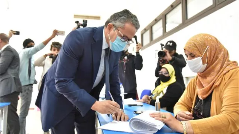 وزير السياحة يُدلى بصوته فى انتخابات مجلس النواب