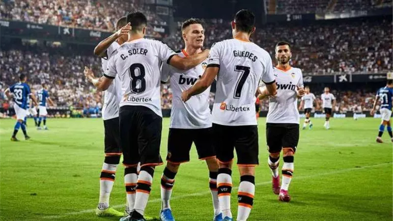 التشكيل المتوقع لفالنسيا أمام ريال مدريد