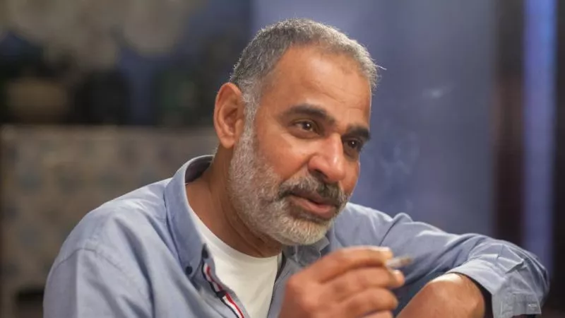 محمود البزاوى لـ ”الموجز”: كواليس العمل مع الفيشاوي لذيذة والتمثيل منعنى من الكتابة