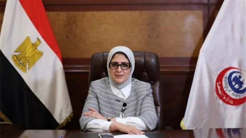 وزيرة الصحة تصدم المصريين: النقود تنقل فيروس كورونا