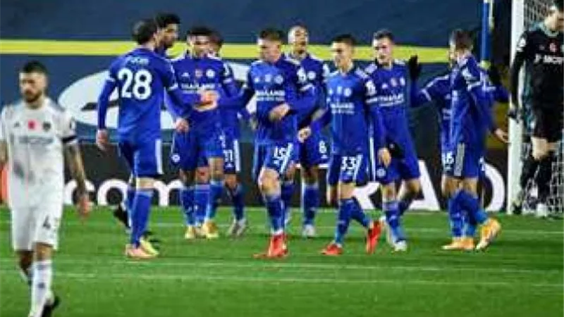 الشوط الأول.. ليستر سيتي يتقدم بهدف فاردي علي وولفرهامبتون