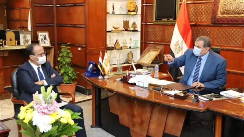 دراسة تكشف الوضع النقابي في مصر بعد صدور قانون المنظمات النقابية..ووزير القوى العاملة يرد