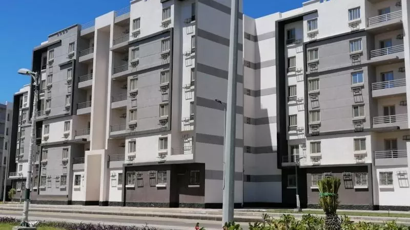 بتكلفة 7 مليارات جنيه.. «الإسكان» تُنفذ 70 مشروعًا للمرافق بالقاهرة الجديدة