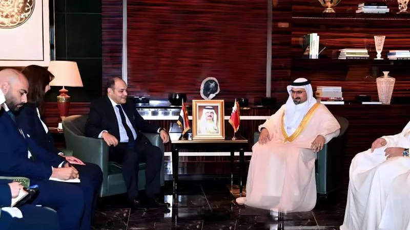 152 فرصة استثمارية.. تفاصيل لقاء وزير الصناعة مع نظيره البحريني