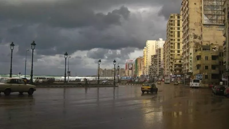 حالة الطقس اليوم.. صور بالأقمار الصناعية ترصد أماكن سقوط الأمطار وتكاثر السحب