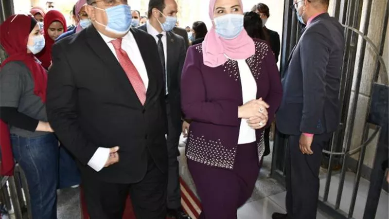 القباج تفتتح أول وحدة للتضامن الاجتماعي بالجامعات المصرية داخل جامعة حلوان