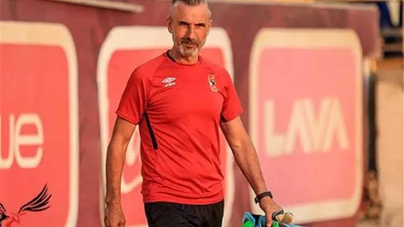 مدرب حراس الأهلي يزور منتخب الشباب.. تعرف على السبب