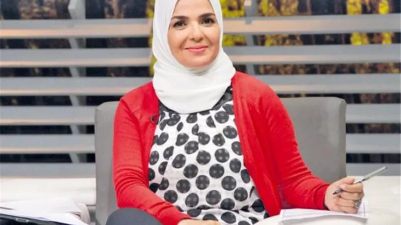 منى عبد الغني تنجو من الموت بأعجوبة ”فيديو”