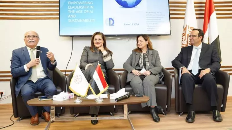 وزيرة التخطيط تناقش الاستفادة من  الذكاء الاصطناعي في مشروعات الاستدامة بالقطاع الخاص