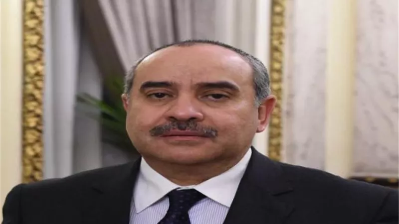 وزير الطيران: رفع كفاءة و تطوير العنصر البشرى على رأس أولوياتنا