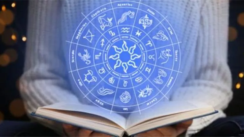 تمنع قبول الصلاة 40 يومًا.. أمين الفتوى يحذر من قراءة الأبراج والتاروت