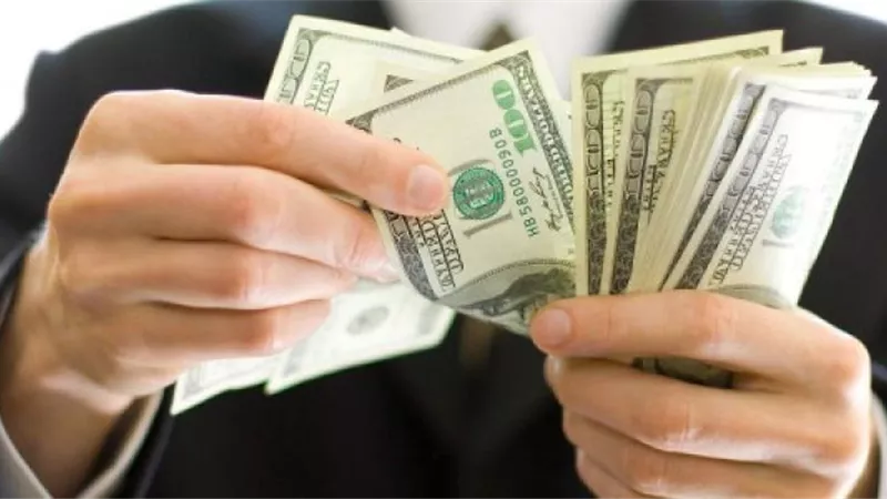 لو بتفكر في الاستثمار.. أيهما أفضل شراء الذهب أم الشهادات الإدخارية؟