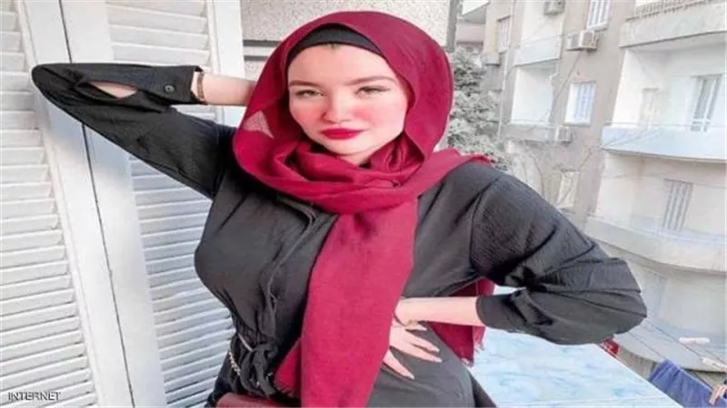القبض على ”فتاة التيك توك” حنين حسام تنفيذا لحكم سجنها 10 سنوات