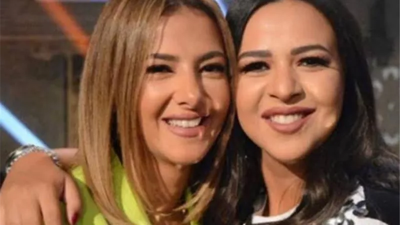 في عيد الأب رسائل مؤثرة من إيمي ودنيا سمير غانم لوالدهما