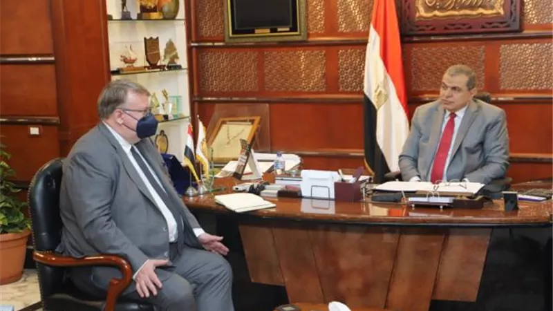 صور.. لماذا التقى وزير القوى العاملة بمدير منظمة العمل الدولية؟
