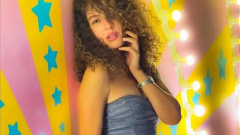 بالصورة.. ندى موسى تخطف الأنظار في أحدث جلسة تصويرية