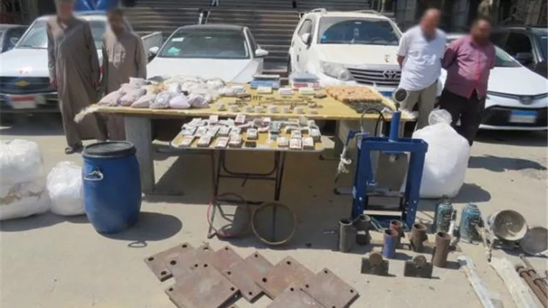 بالصور والتفاصيل .. ضبط عناصر تشكيل عصابى وبحوزتهم 52 كيلو هيروين و15 كيلو حشيش