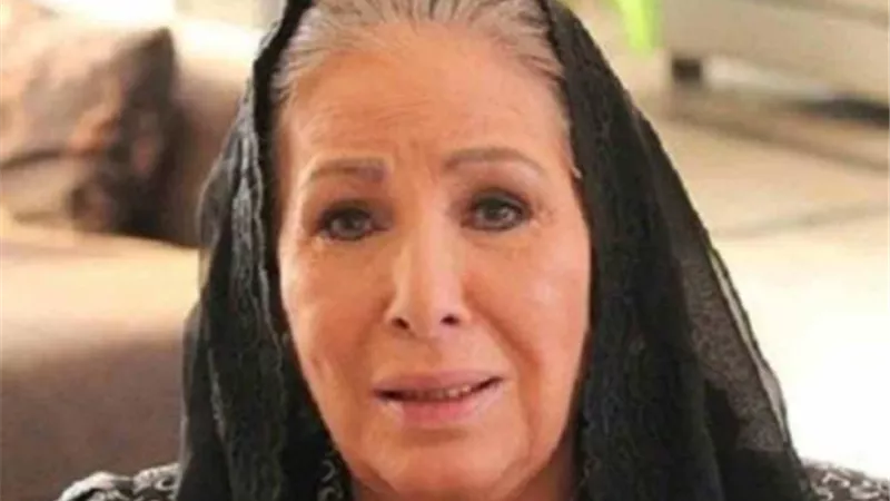 قتلتها لعنة التدخين.. 5 محطات بائسة في حياة زيزي البدراوي في ذكرى ميلادها