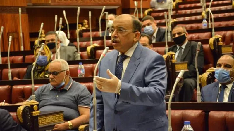 تصريحات هامة لوزير التنمية المحلية حول ”وقف تراخيص البناء”