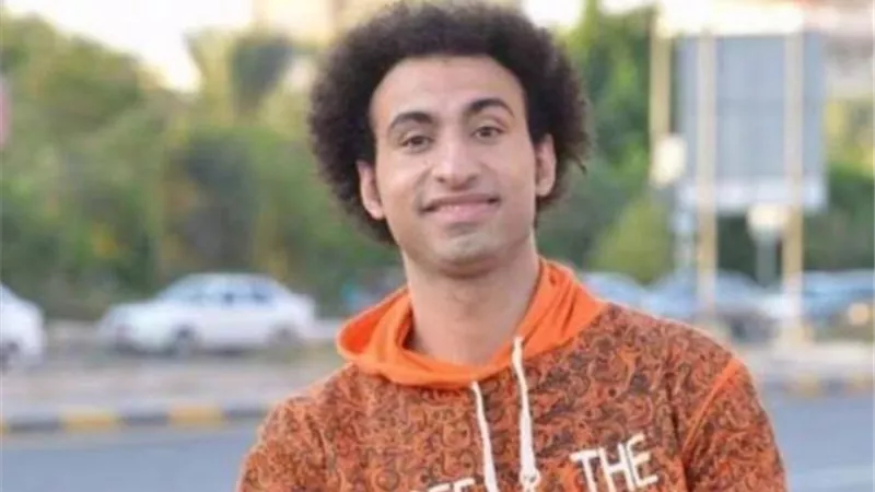 علي ربيع يفاجئ الجمهور ويتجه لغناء المهرجانات.. اعرف الحكاية