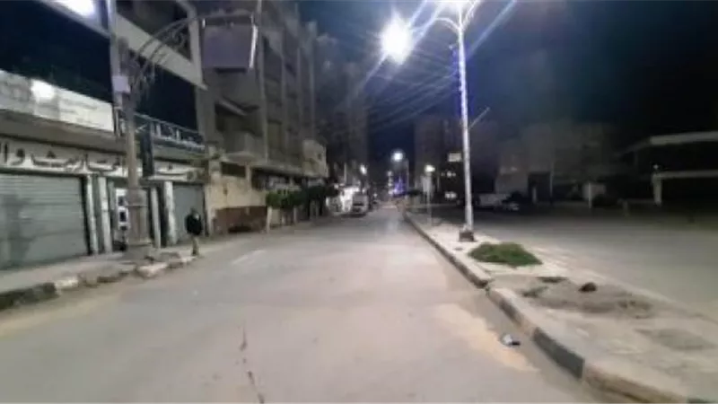 بدء حظر التجول في البلاد لليوم الـ77
