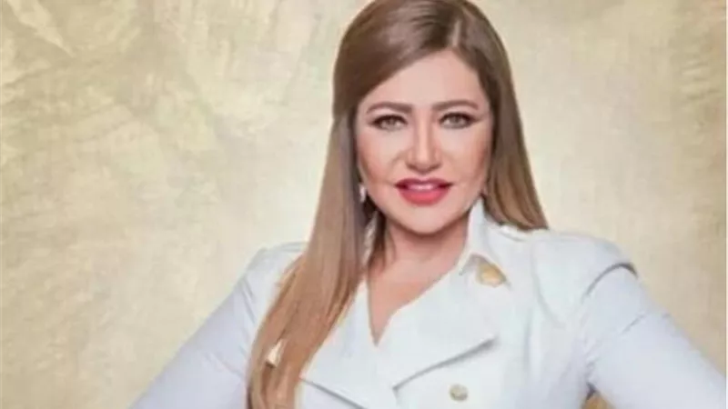 ليلى علوى تقابل حسين فهمى فى السينما من خلال ”تيك تاك”.. تفاصيل مثيرة