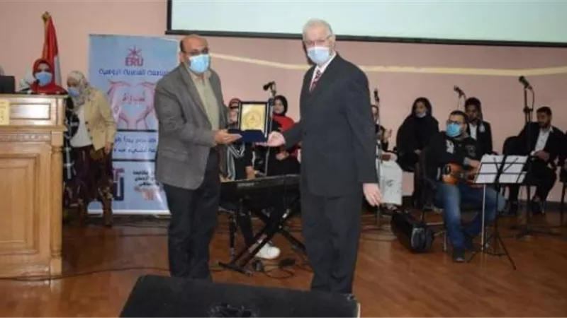 بالصور .. الجامعة المصرية الروسية ووزارة الثقافة تنظمان ندوة ”شباب اليوم مستقبل الغد”