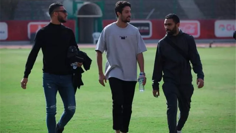 أشعة لطاهر محمد طاهر غدا.. واللاعب ينتظم في تدريبات الأهلي الأثنين